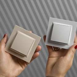 Zásuvky a vypínače